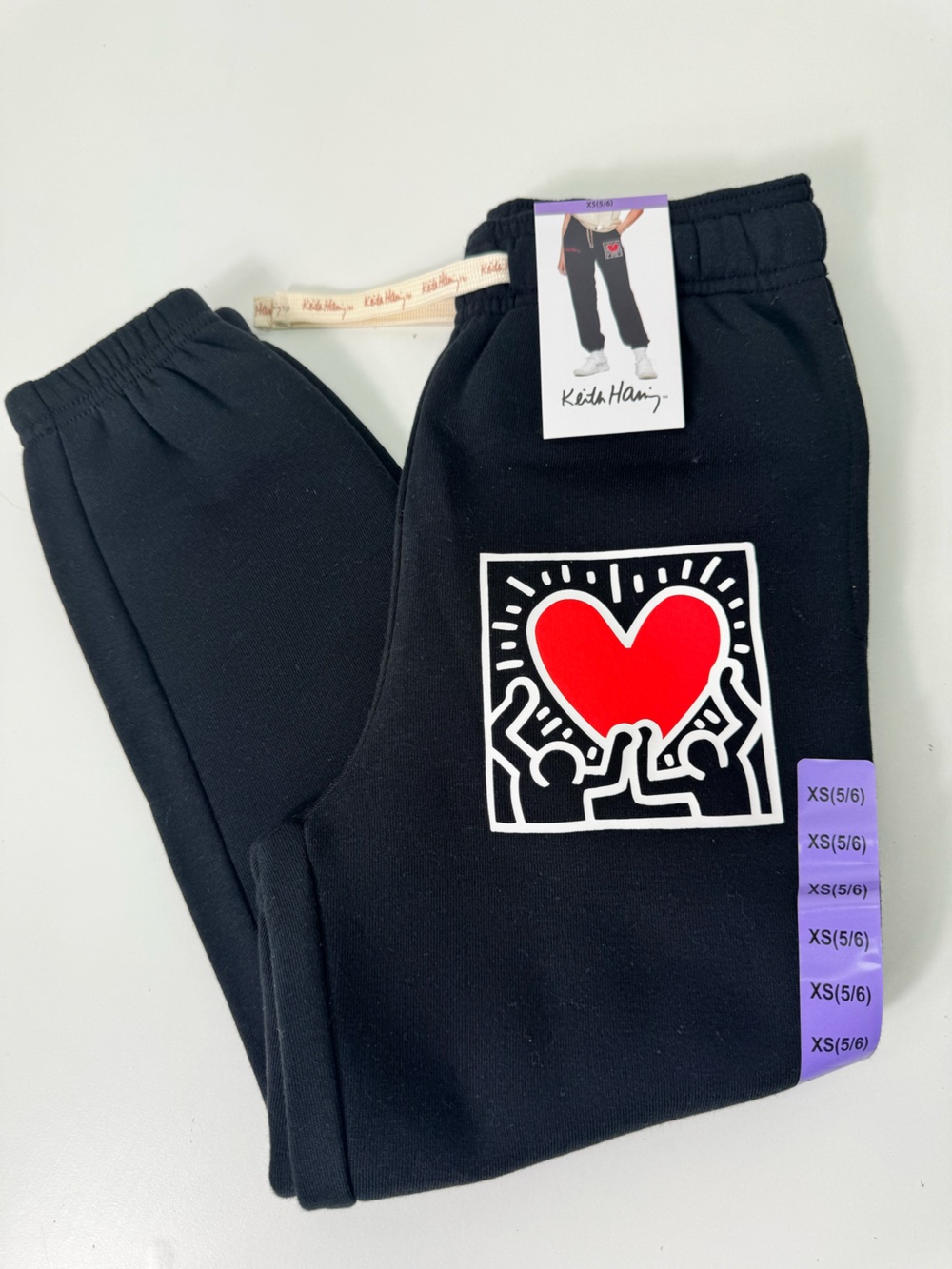 Kids Black Sweatpants with Red Heart Graphic by Keith Haring Sz 5/6 New
